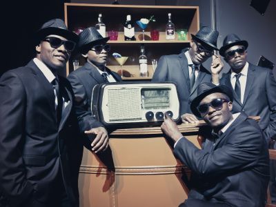 THE BLACK BLUES BROTHERS